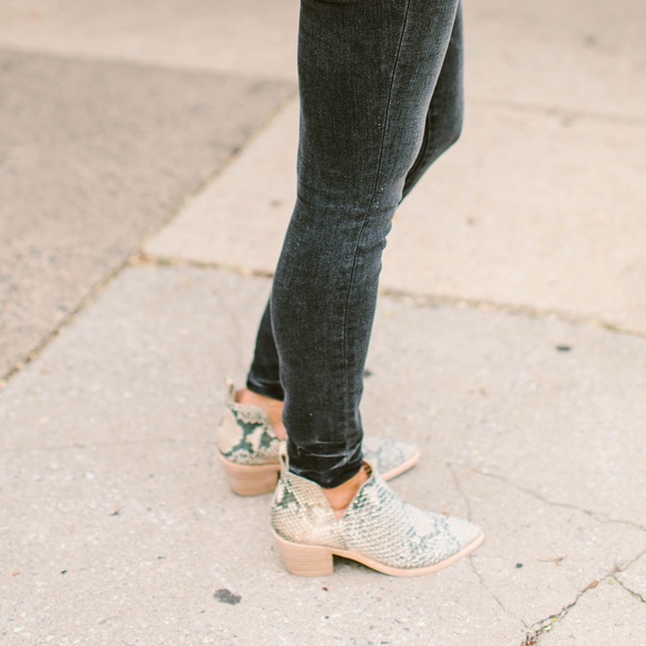 dolce vita sher perforated bootie